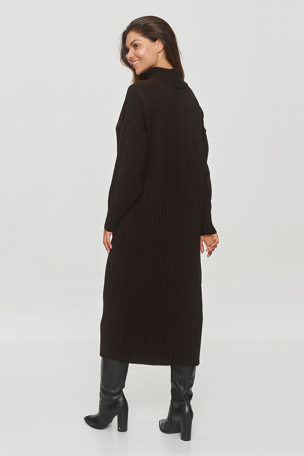 Robe de jour model 201790 Makadamia