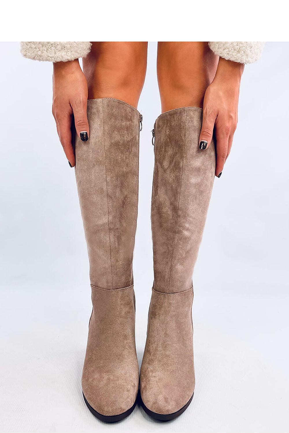 Heeled boots model 202335 Inello
