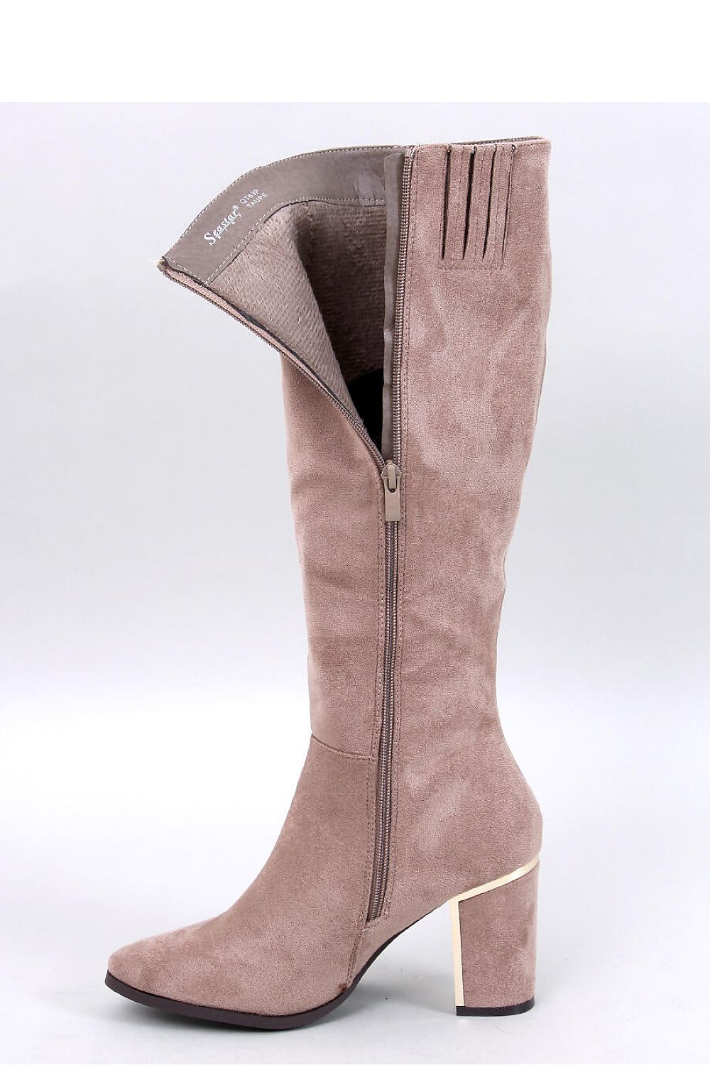 Heeled boots model 202335 Inello