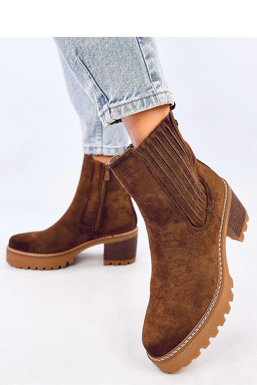 Heeled boots model 202342 Inello