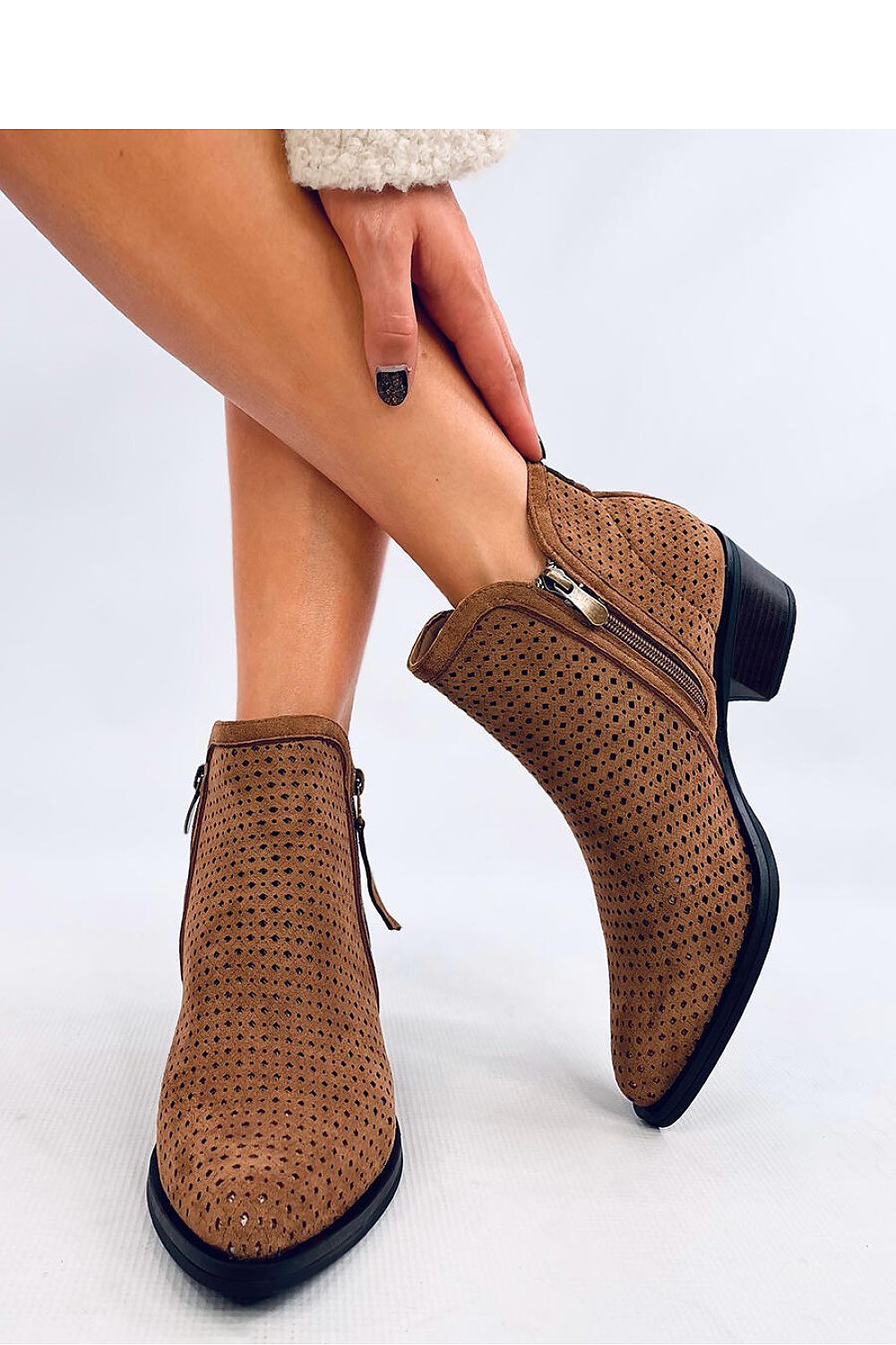 Heeled boots model 202357 Inello