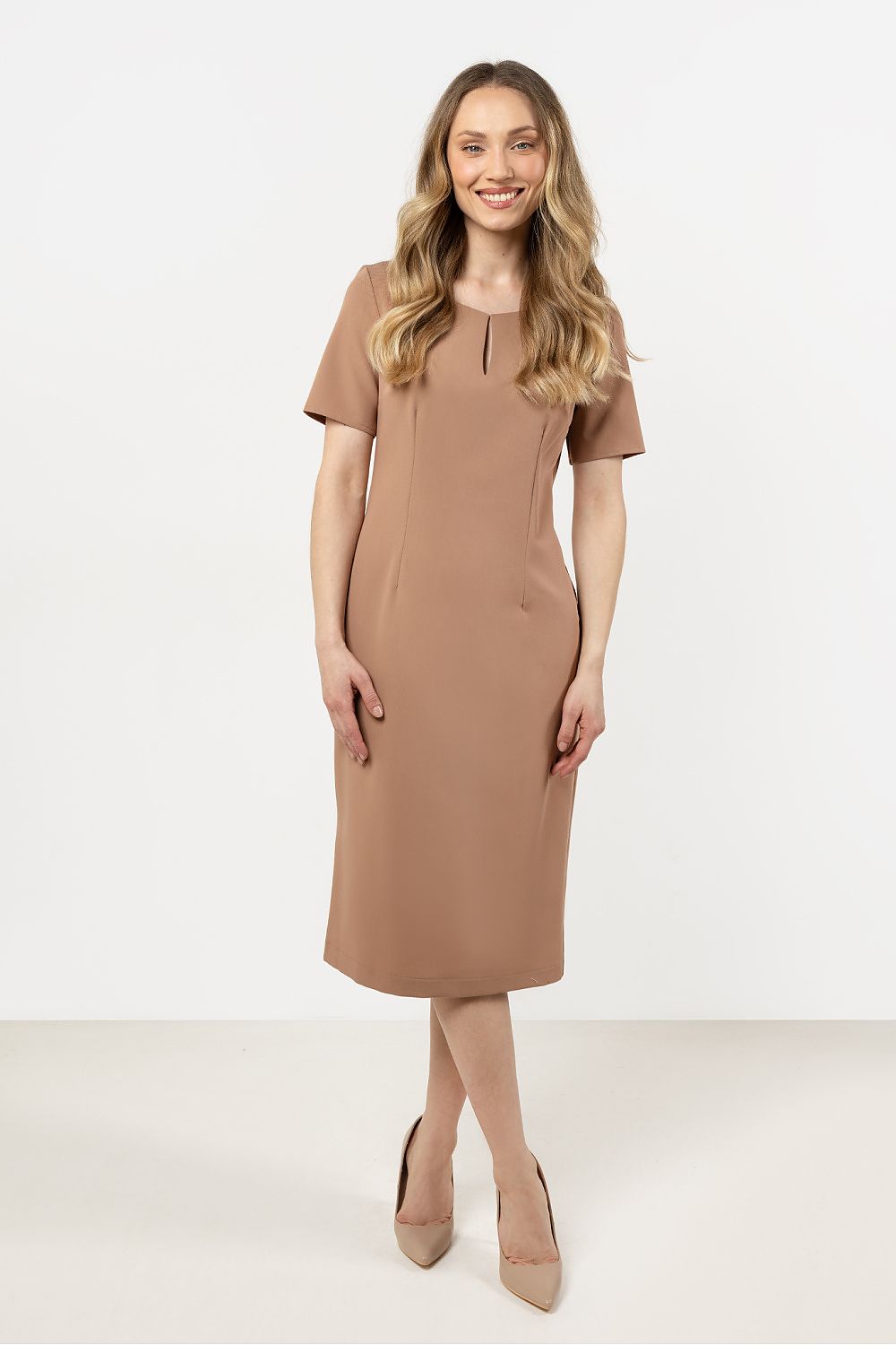 Robe de jour model 212247 awama