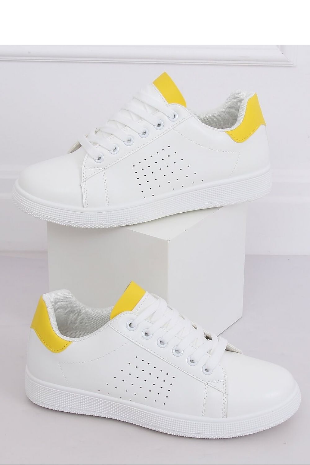 Inello model 143066 sneakers