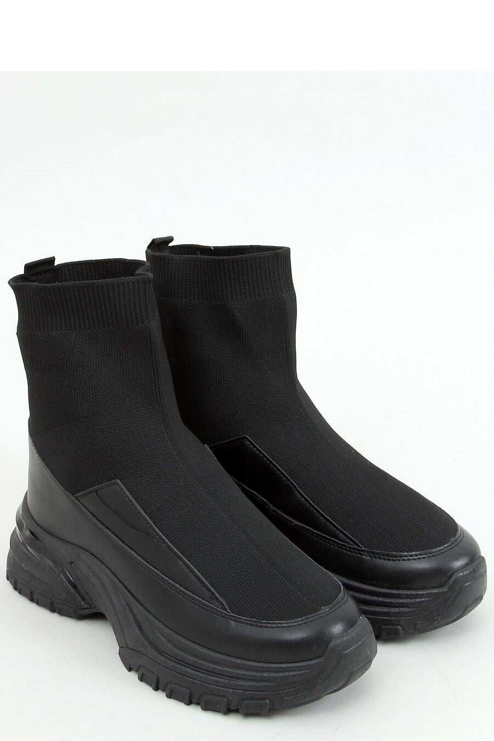 Sports shoes model 158168 Inello