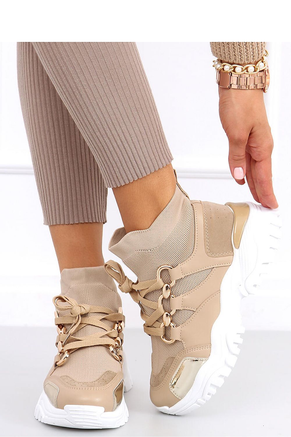 Sports shoes model 161374 Inello