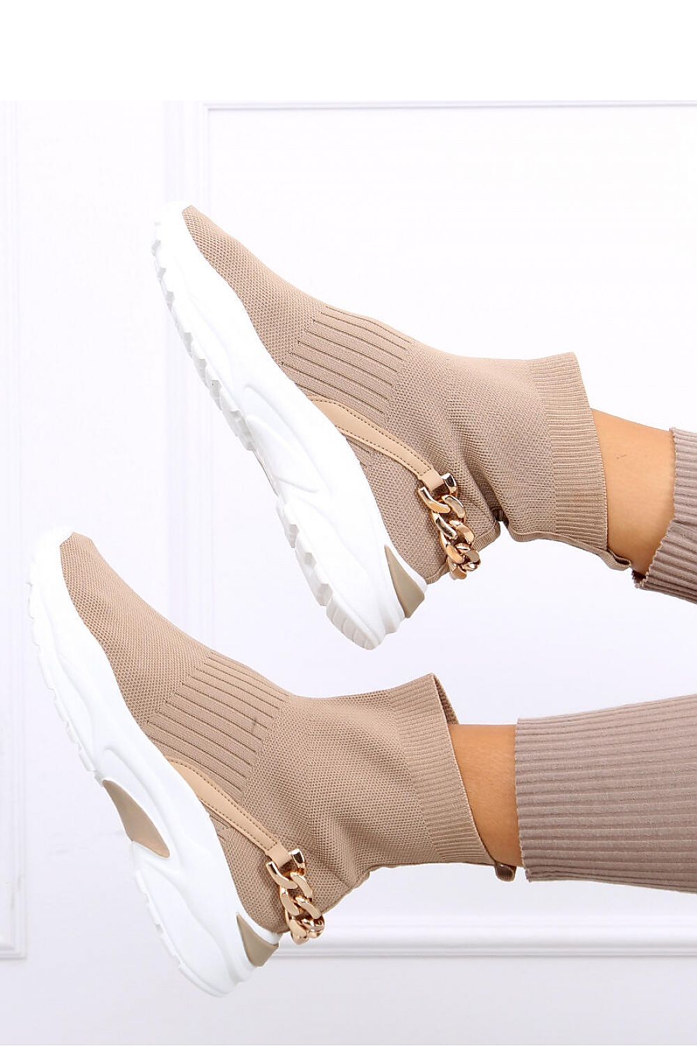 Sports shoes model 161403 Inello