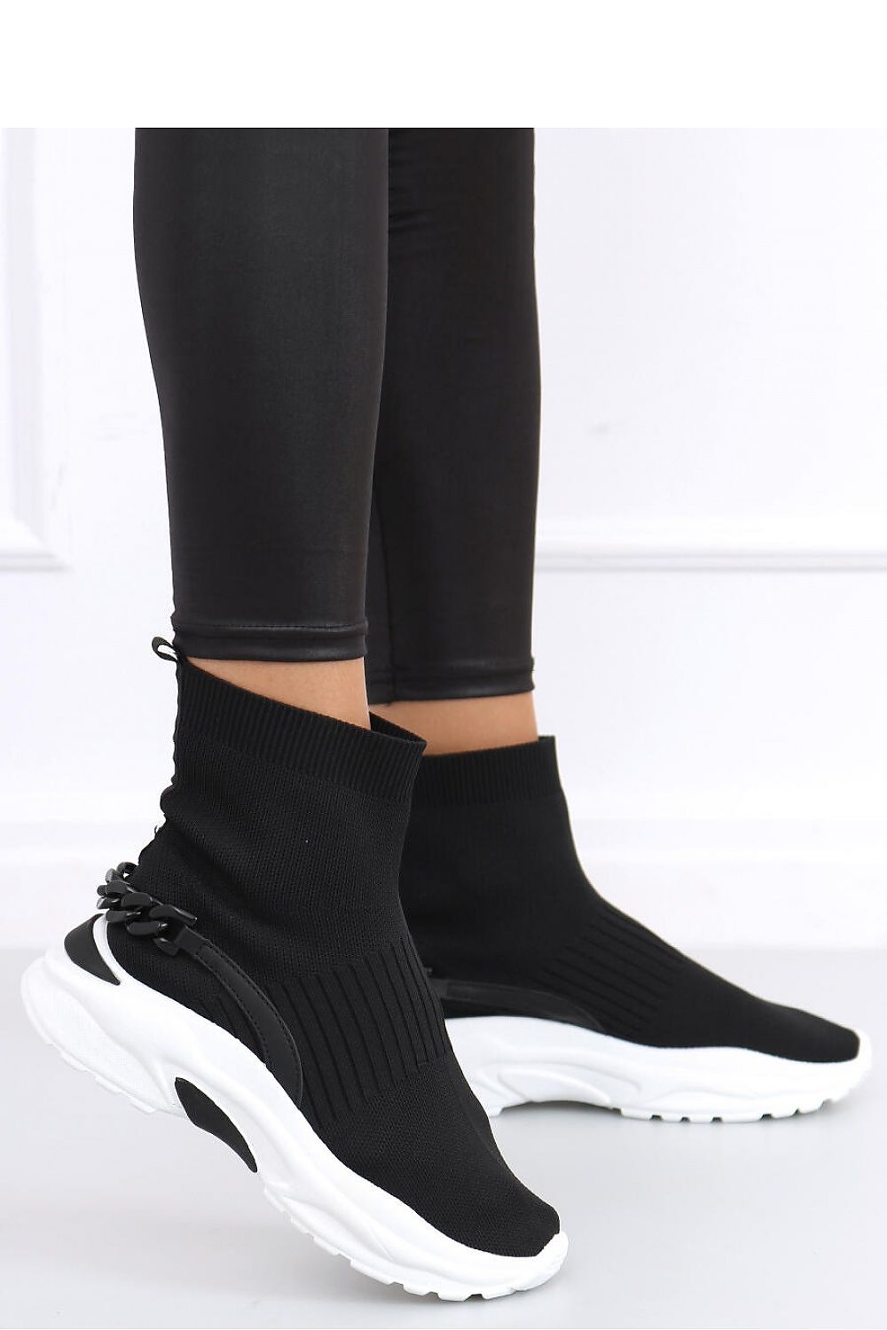 Sports shoes model 161404 Inello