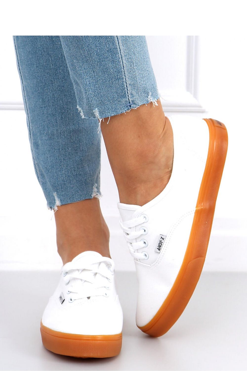 Inello model 162116 sneakers