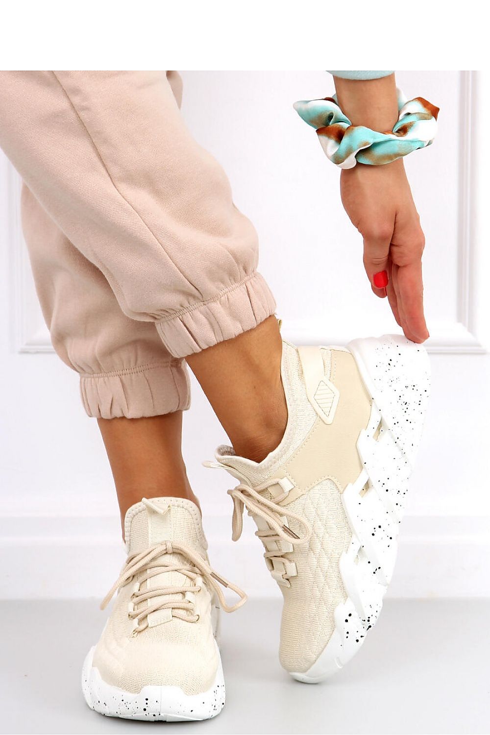 Sports shoes model 162709 Inello