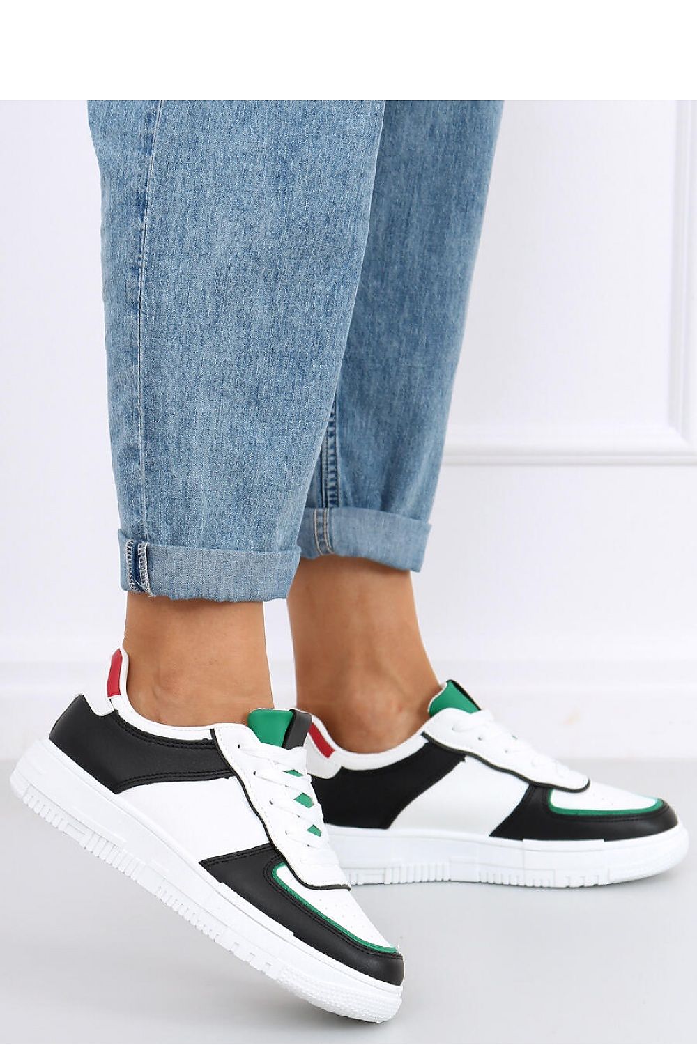 Sports shoes model 163211 Inello