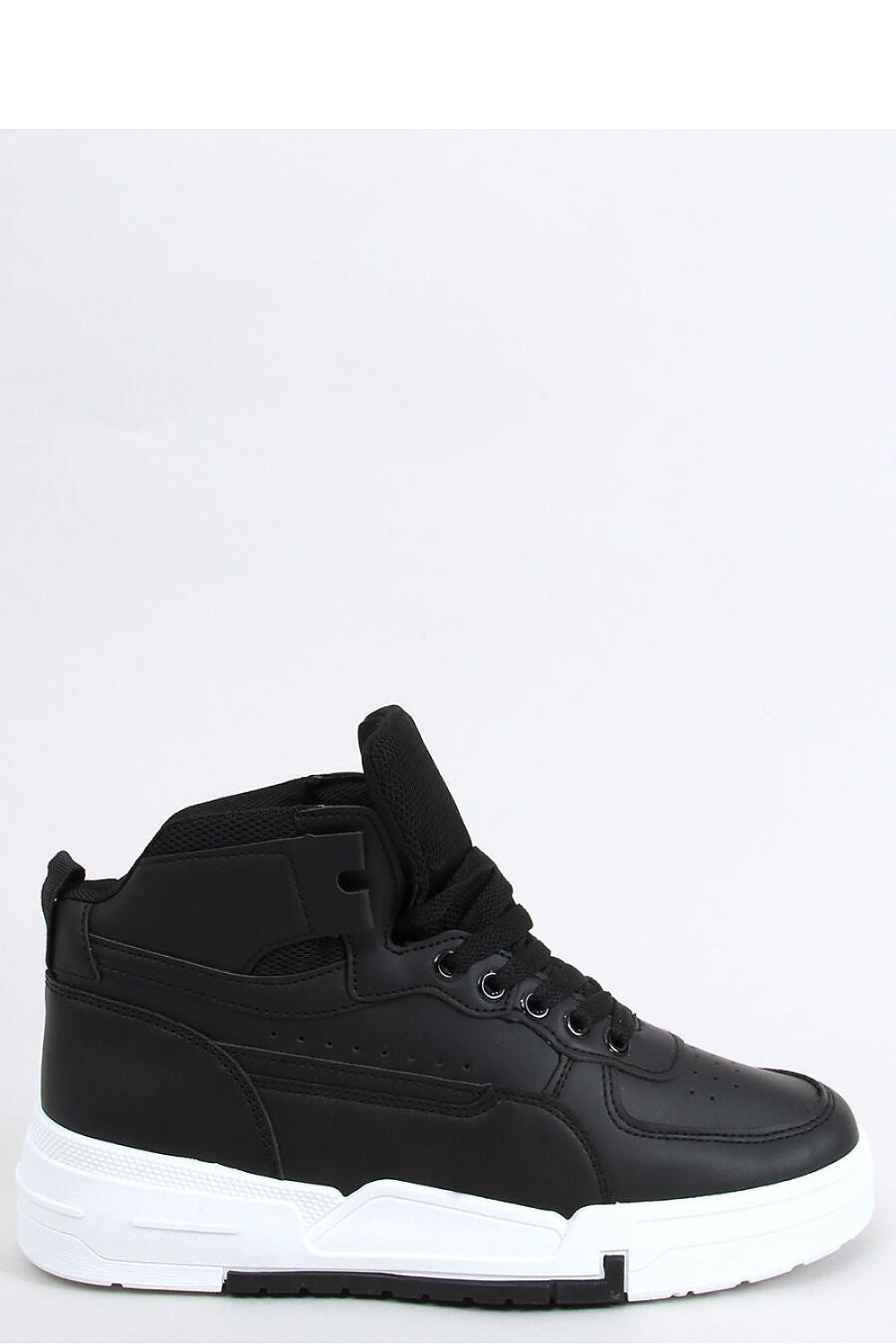 Sports shoes model 163310 Inello