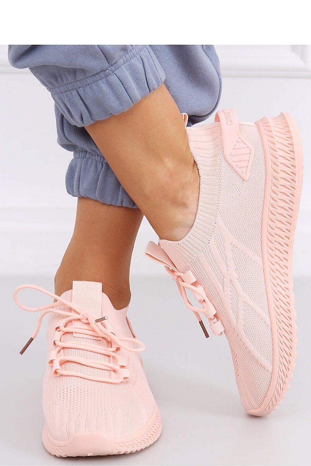 Sports shoes model 163525 Inello