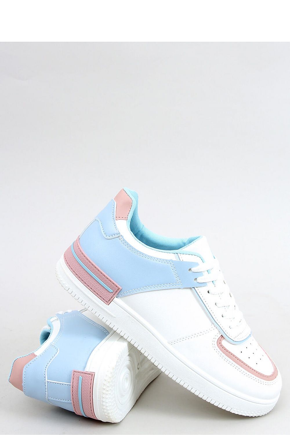 Sports shoes model 164909 Inello