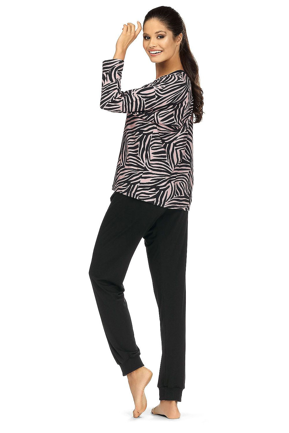 Pajamas model 165687 Lorin