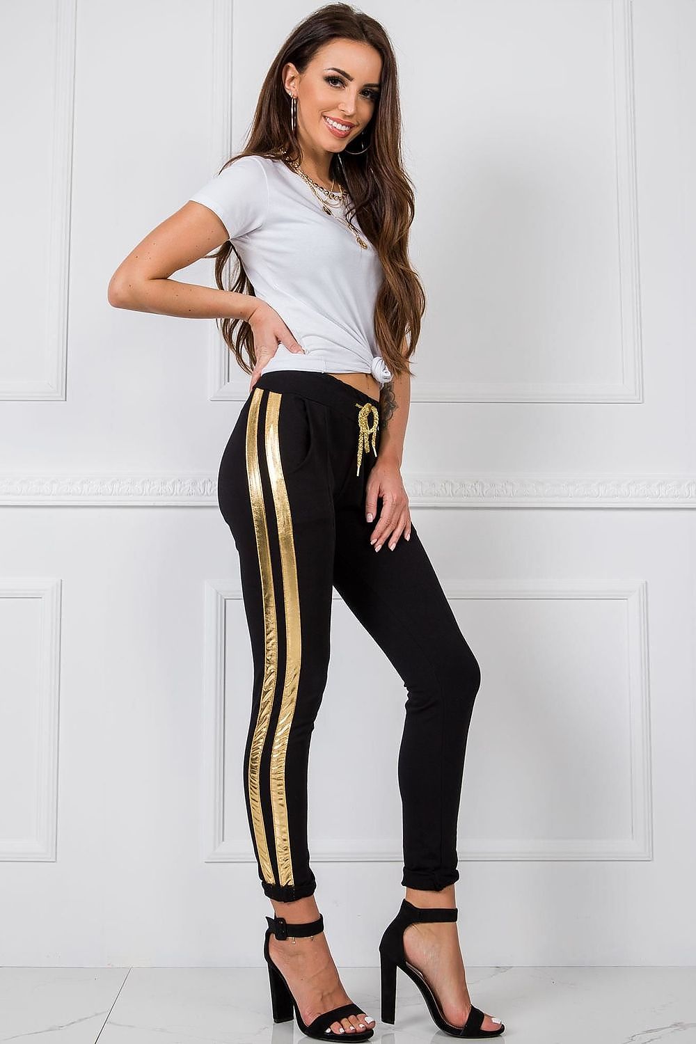 Sweatpants model 166248 BFG