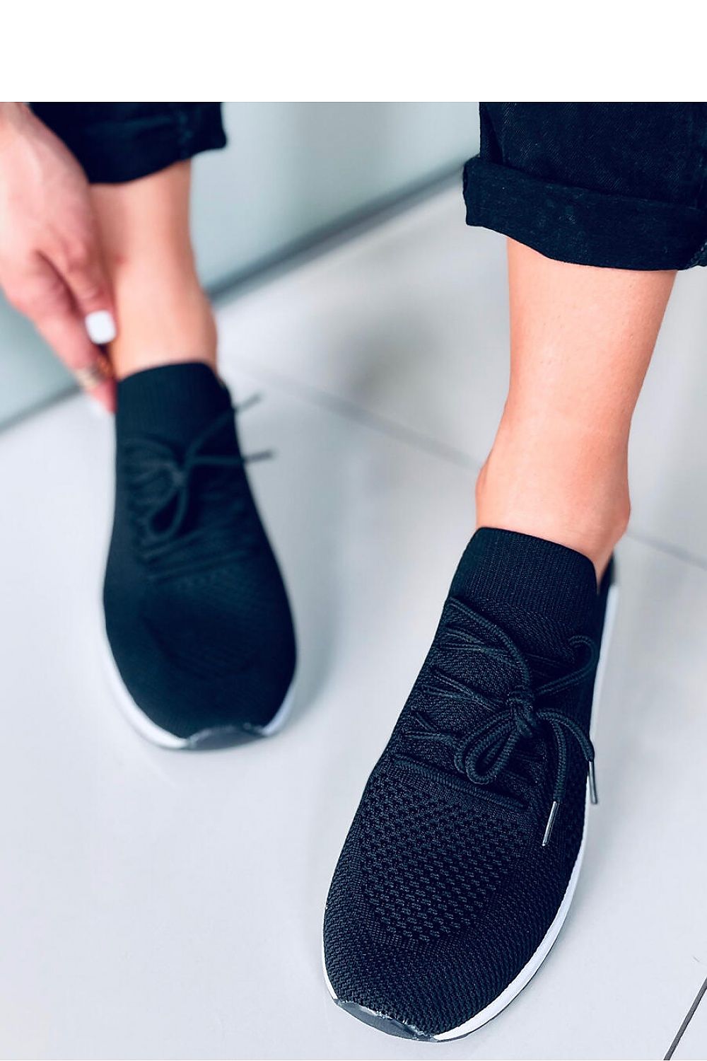 Sports shoes model 166601 Inello