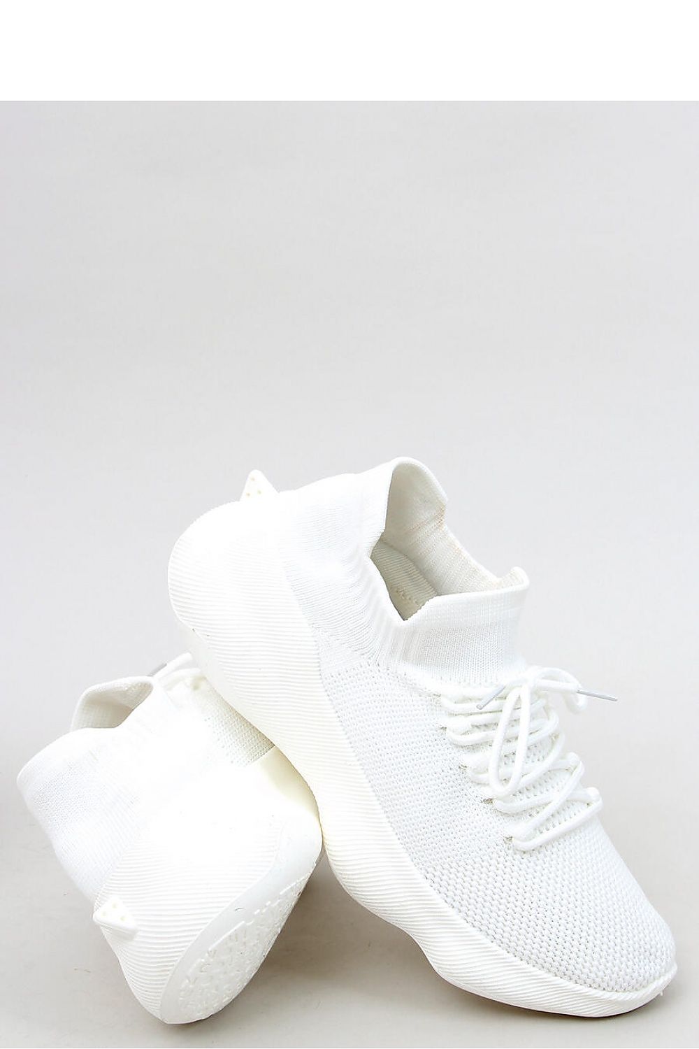 Sports shoes model 166620 Inello