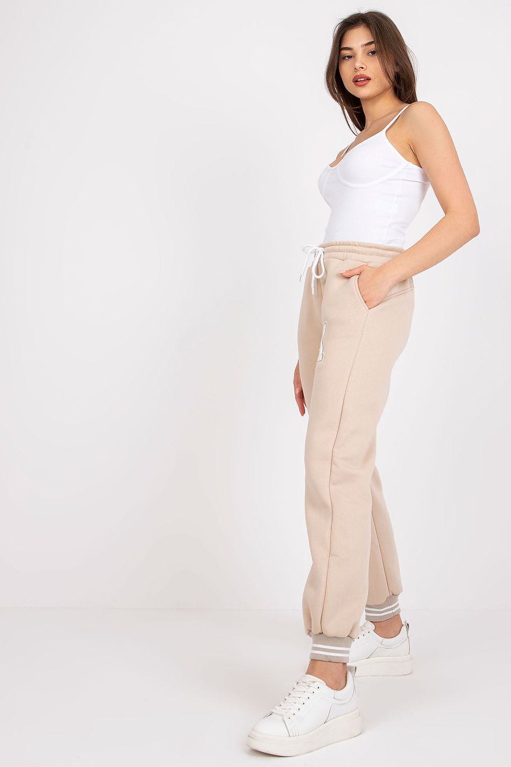 Sweatpants model 166631 Ex Moda
