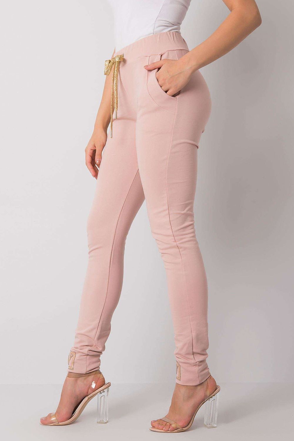 Relevance model 166740 tracksuit pants