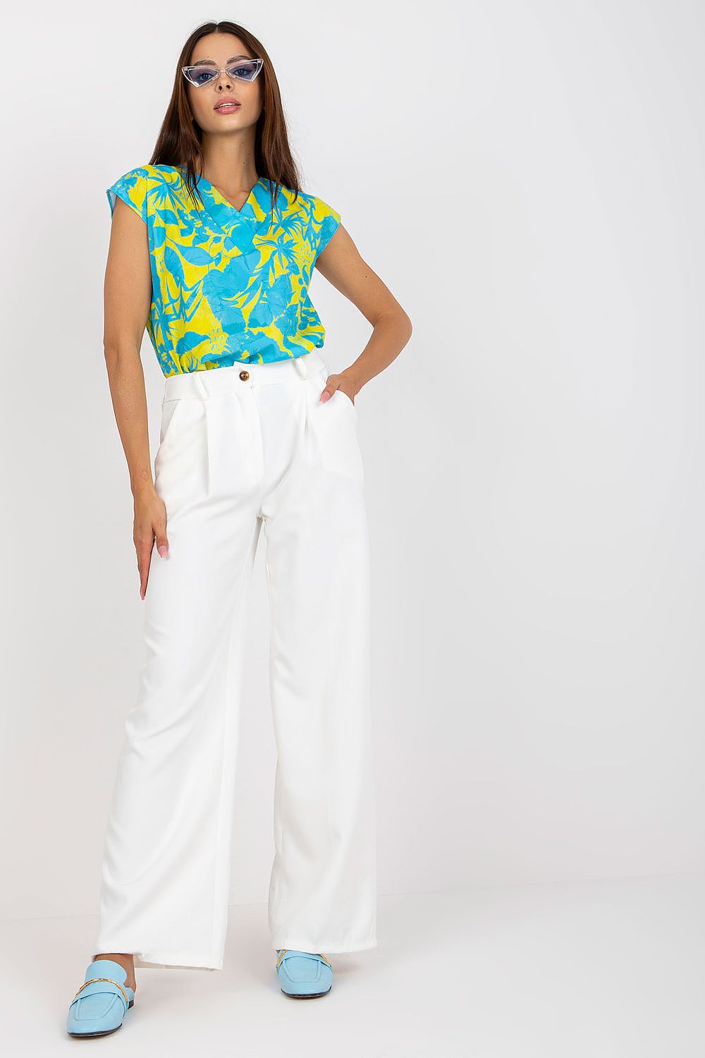 Women's pants model 181351 Italy Moda