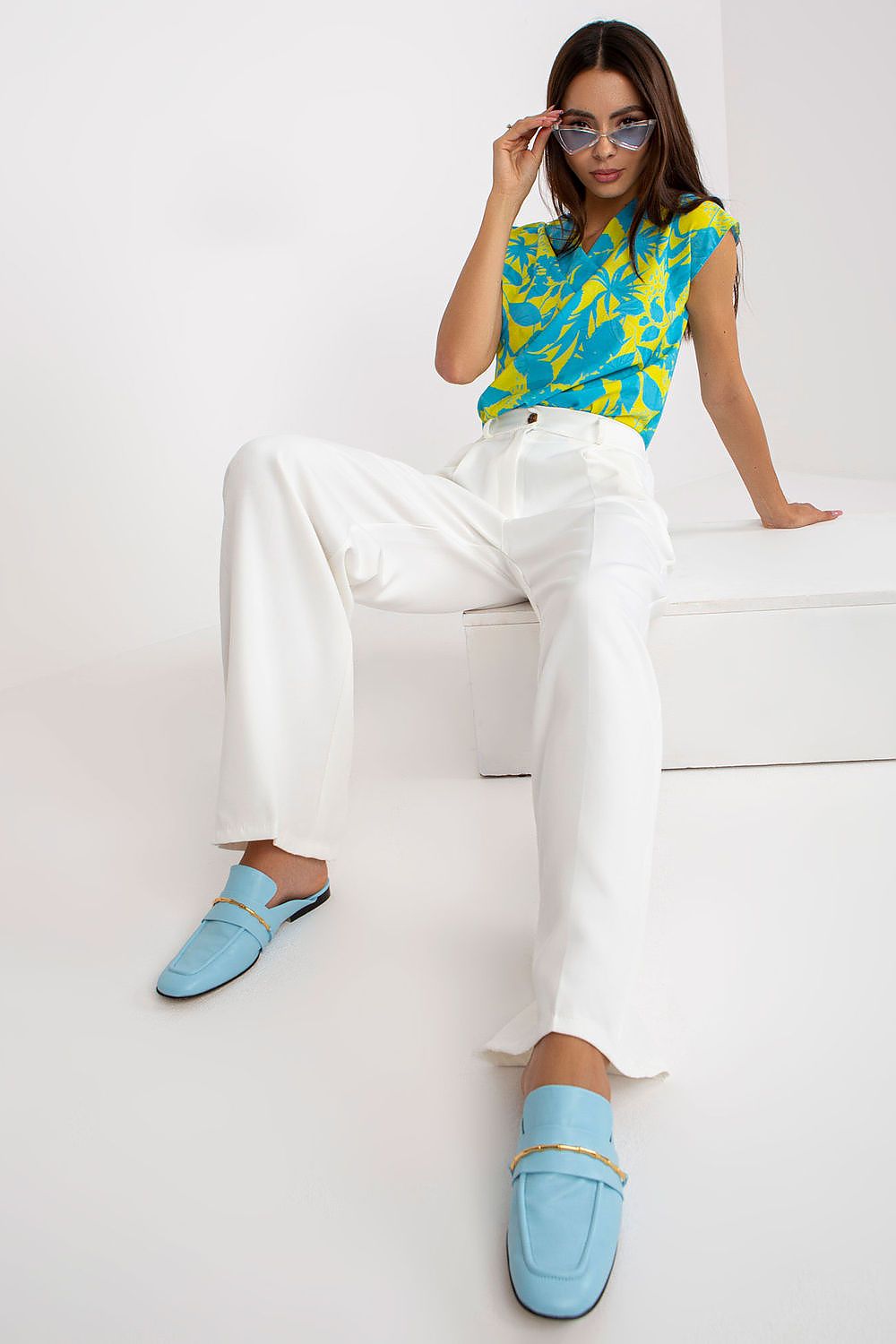Women's pants model 181351 Italy Moda