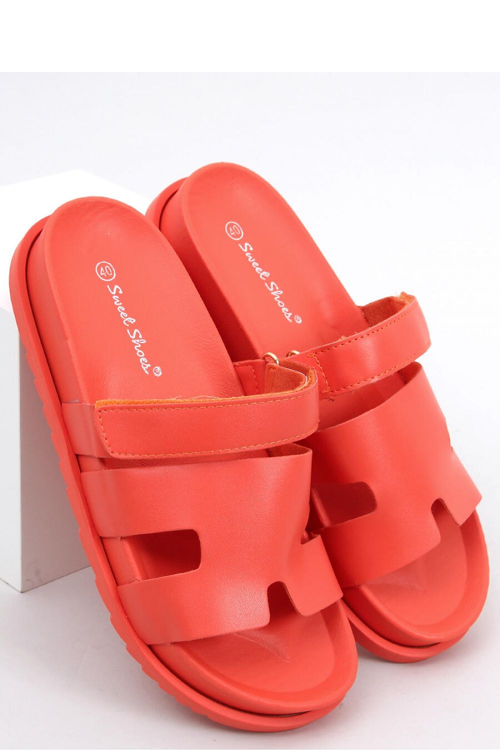 Slides model 167266 Inello
