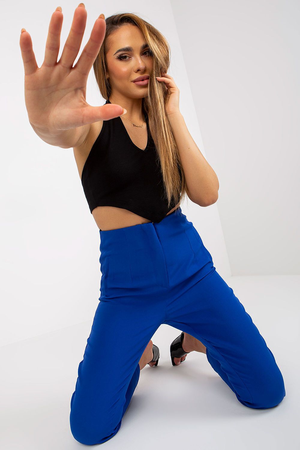 Women's trousers model 168067 Xsapienza