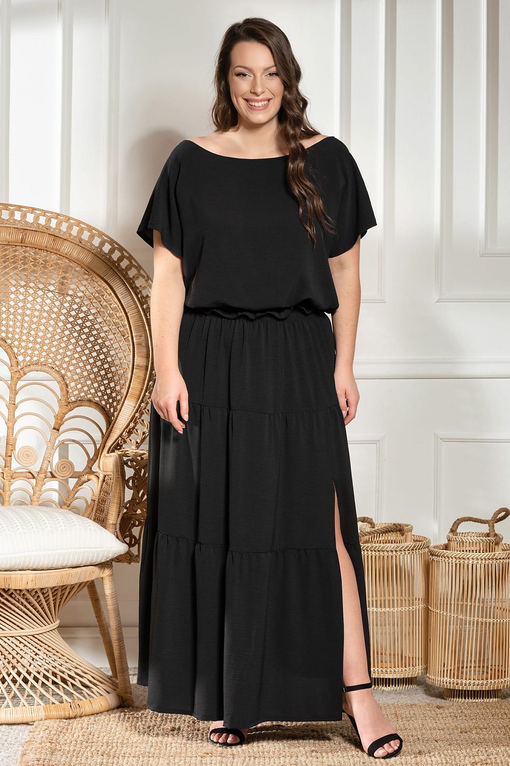 Plus size skirt model 169275 Karko