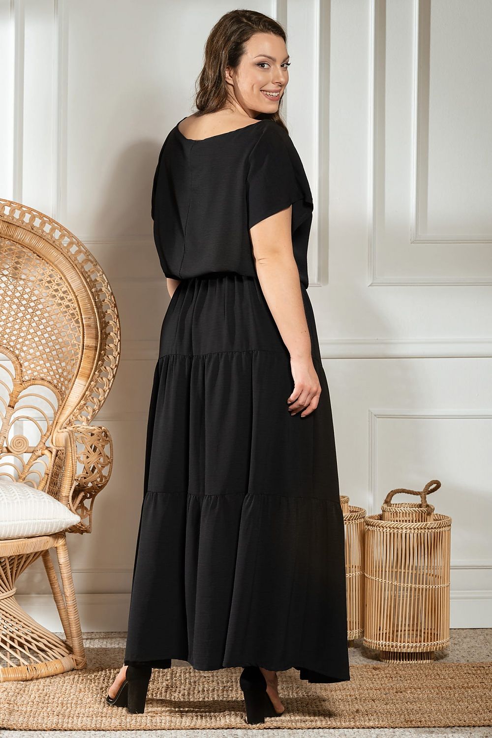 Plus size skirt model 169275 Karko