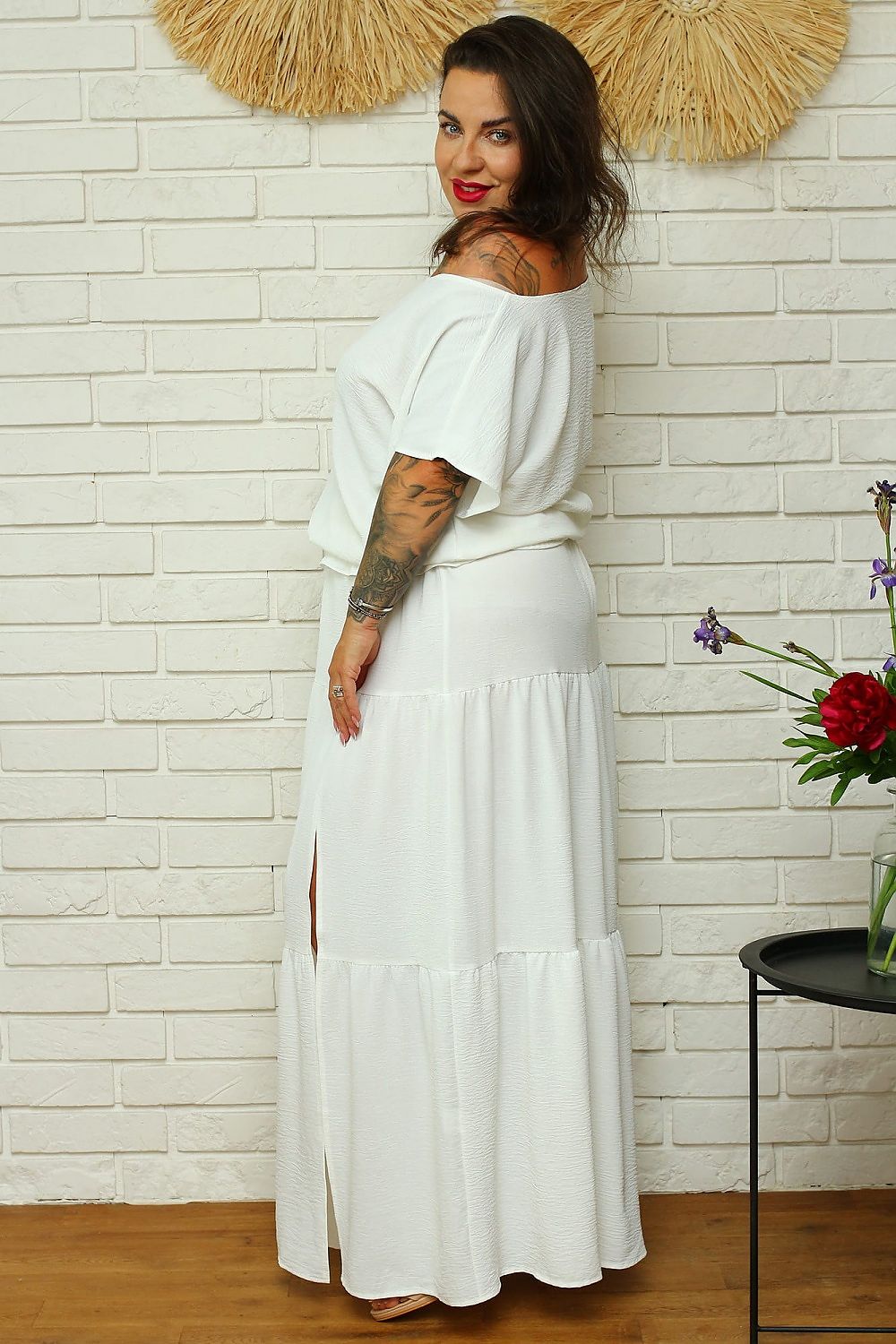 Plus size skirt model 169275 Karko