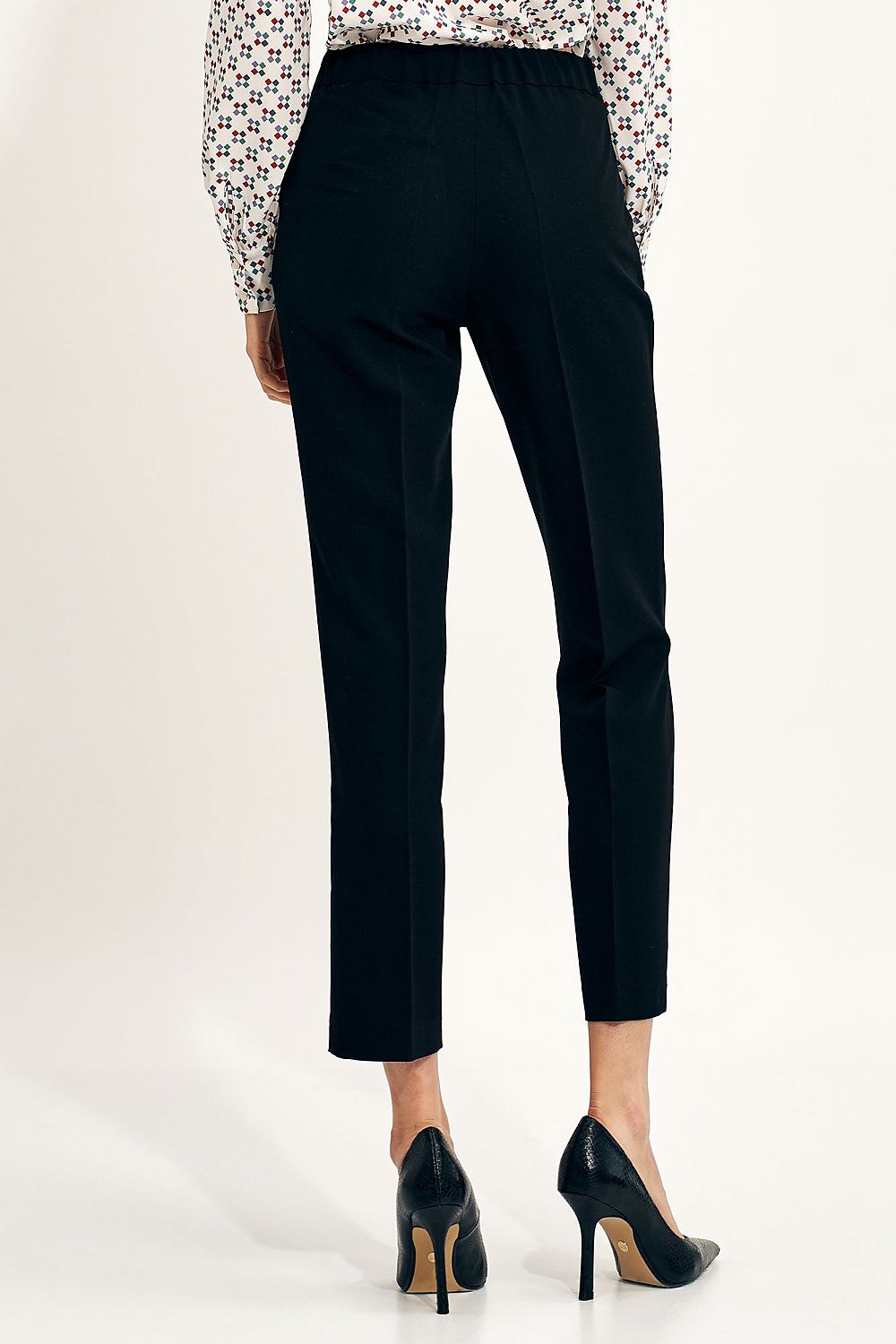 Women's pants model 171287 Nife