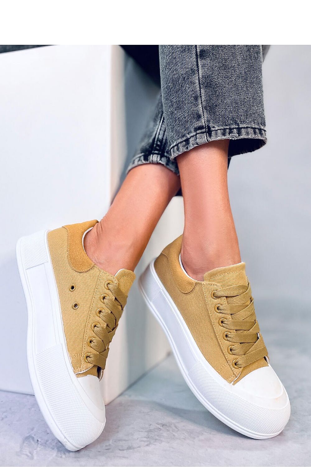 Inello model 177310 sneakers
