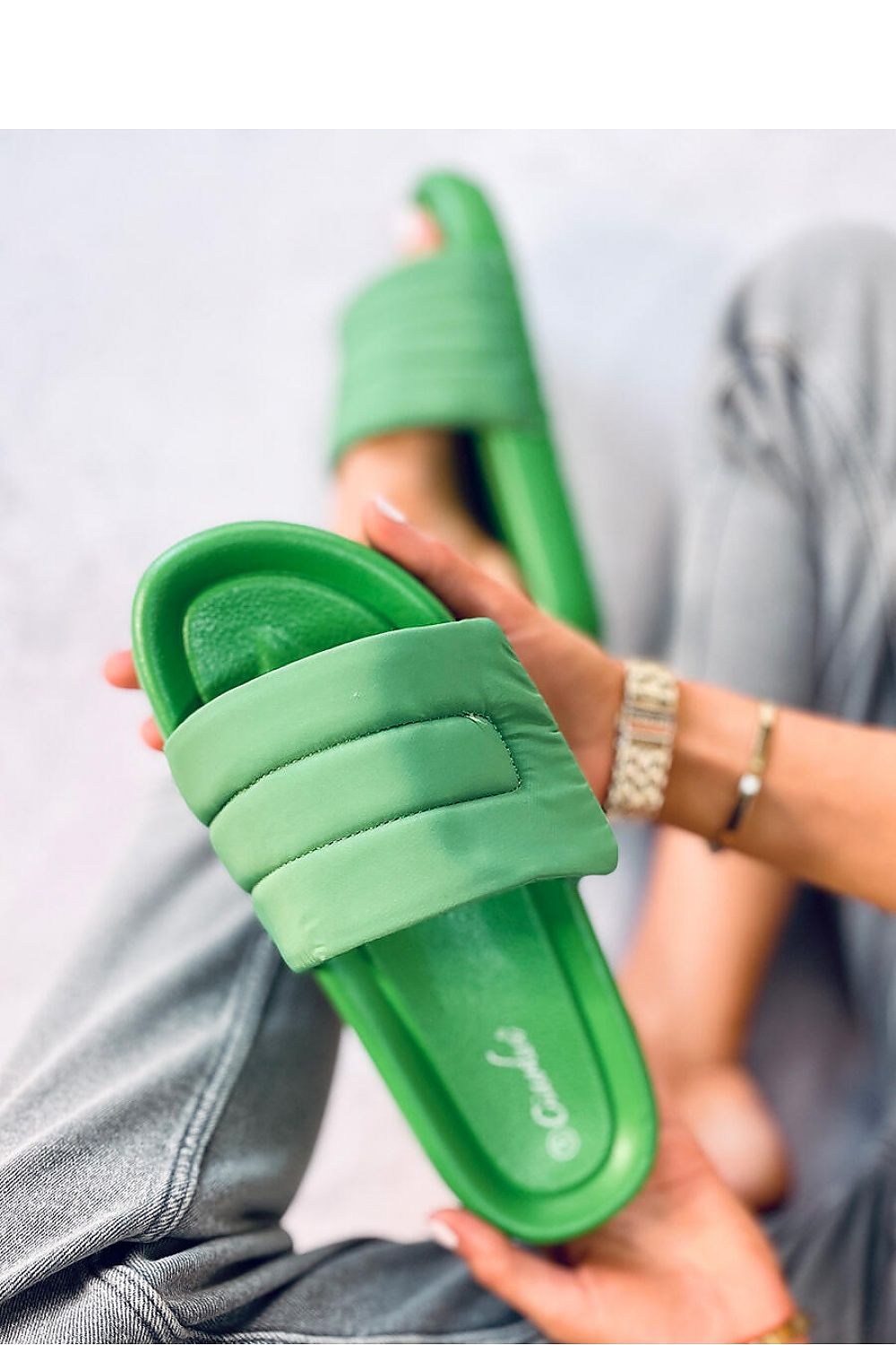 Slides model 177315 Inello