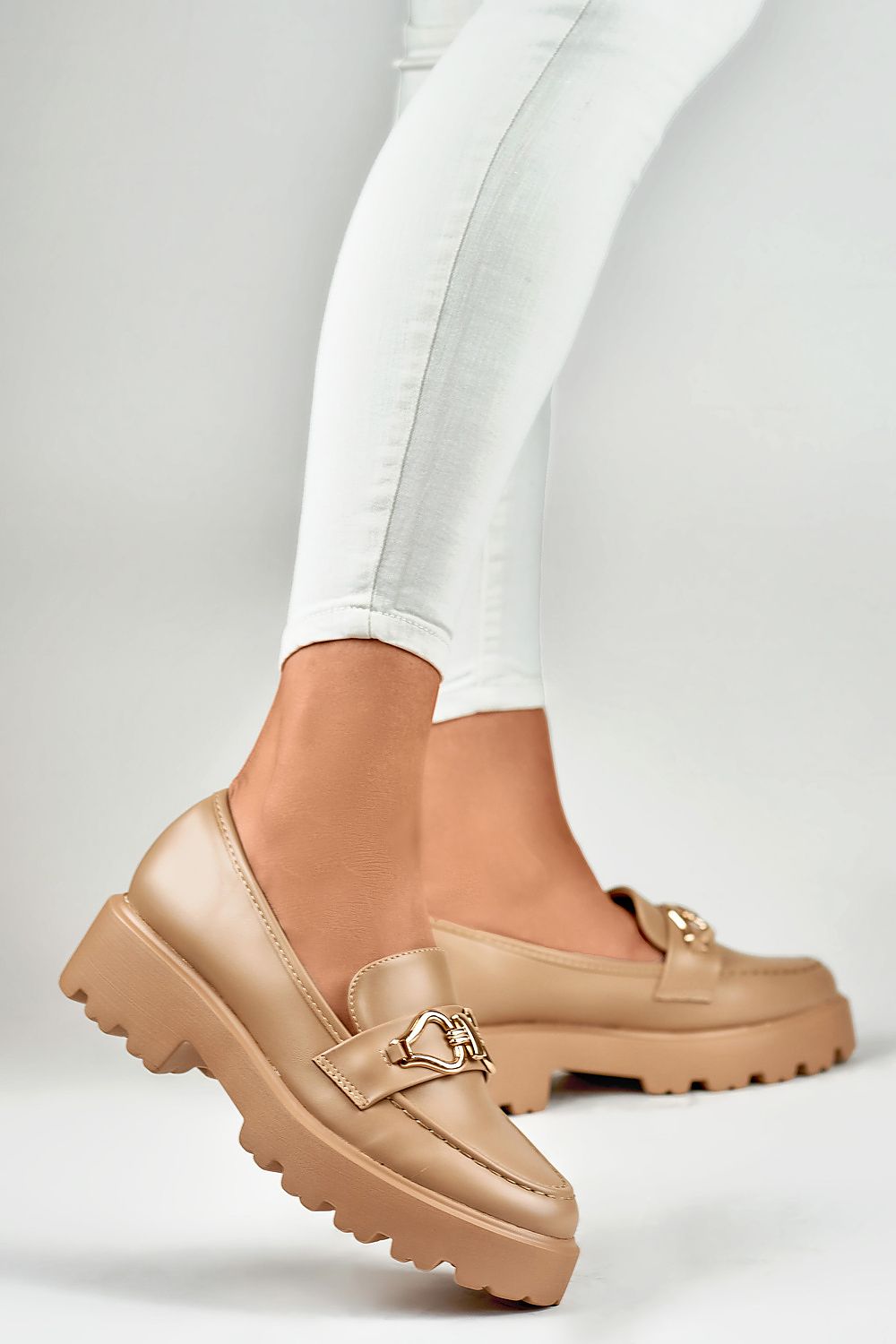 Low shoes model 186504 PRIMO