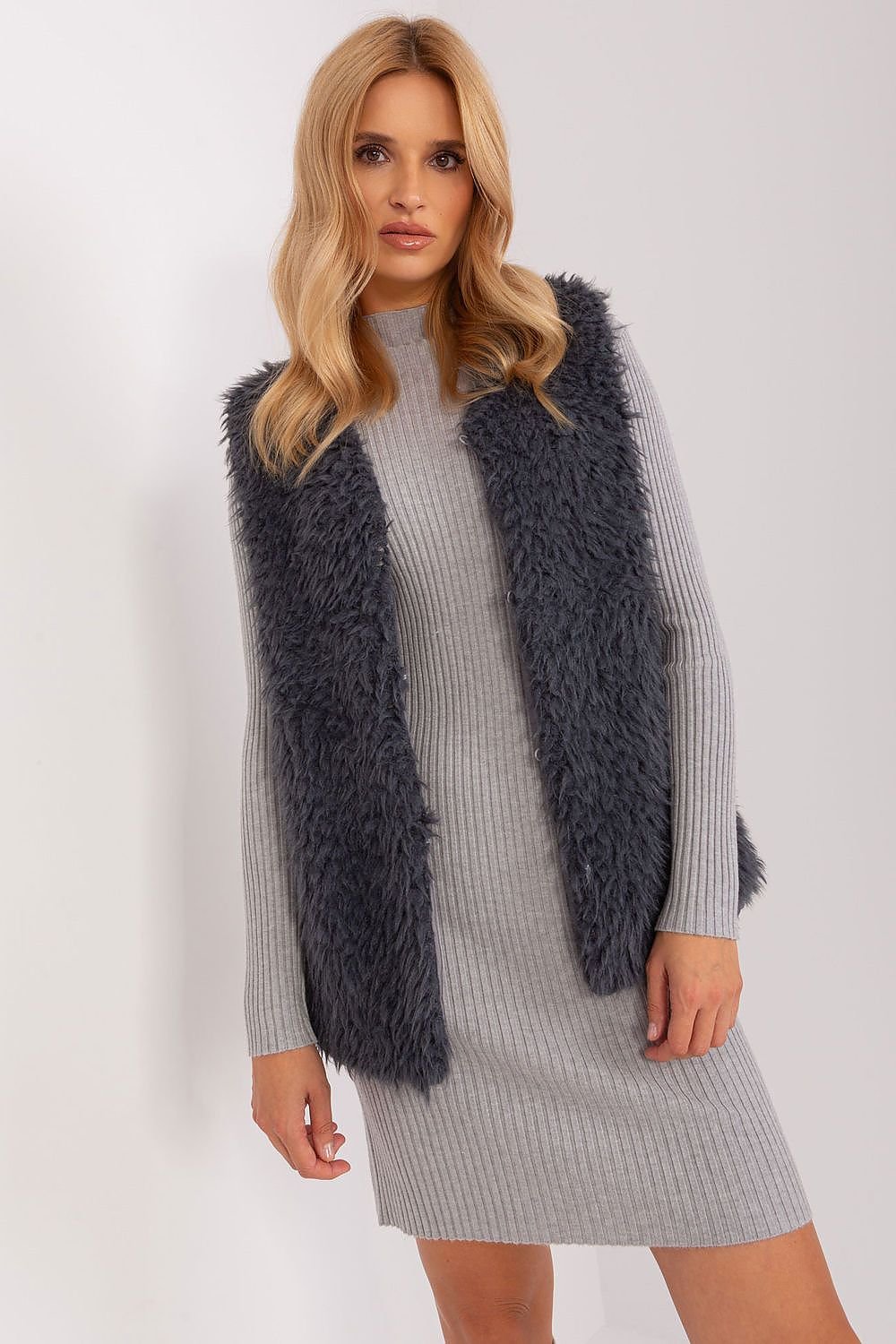 Vest model 186801 Och Bella