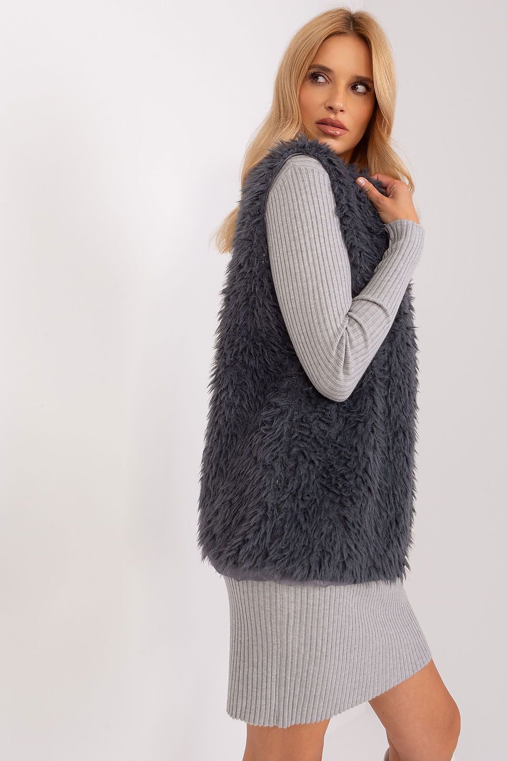 Vest model 186801 Och Bella