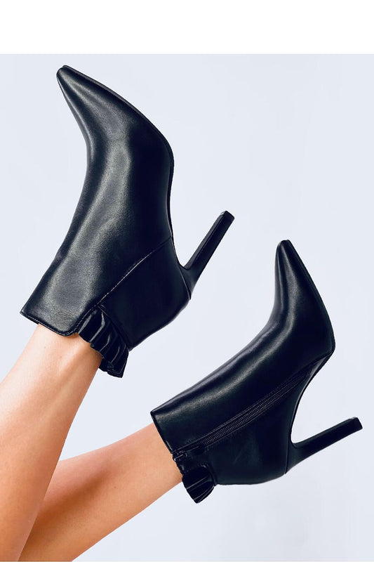 Heeled boots model 202341 Inello