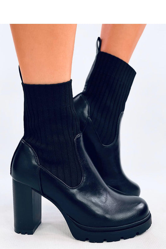 Heeled boots model 202345 Inello