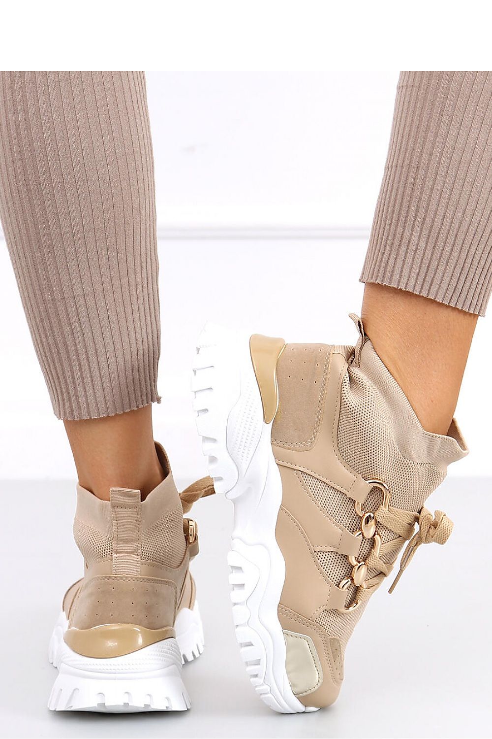 Sports shoes model 161374 Inello