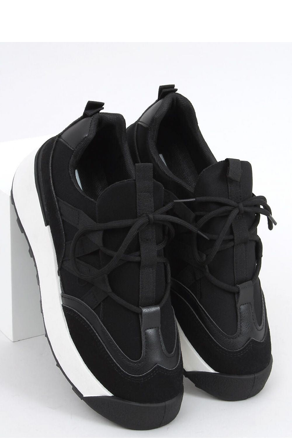 Sports shoes model 162828 Inello