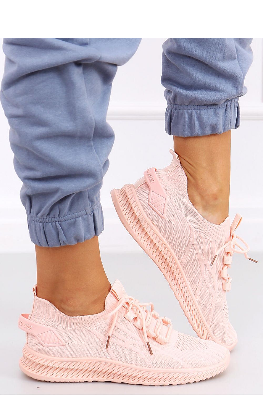 Sports shoes model 163525 Inello