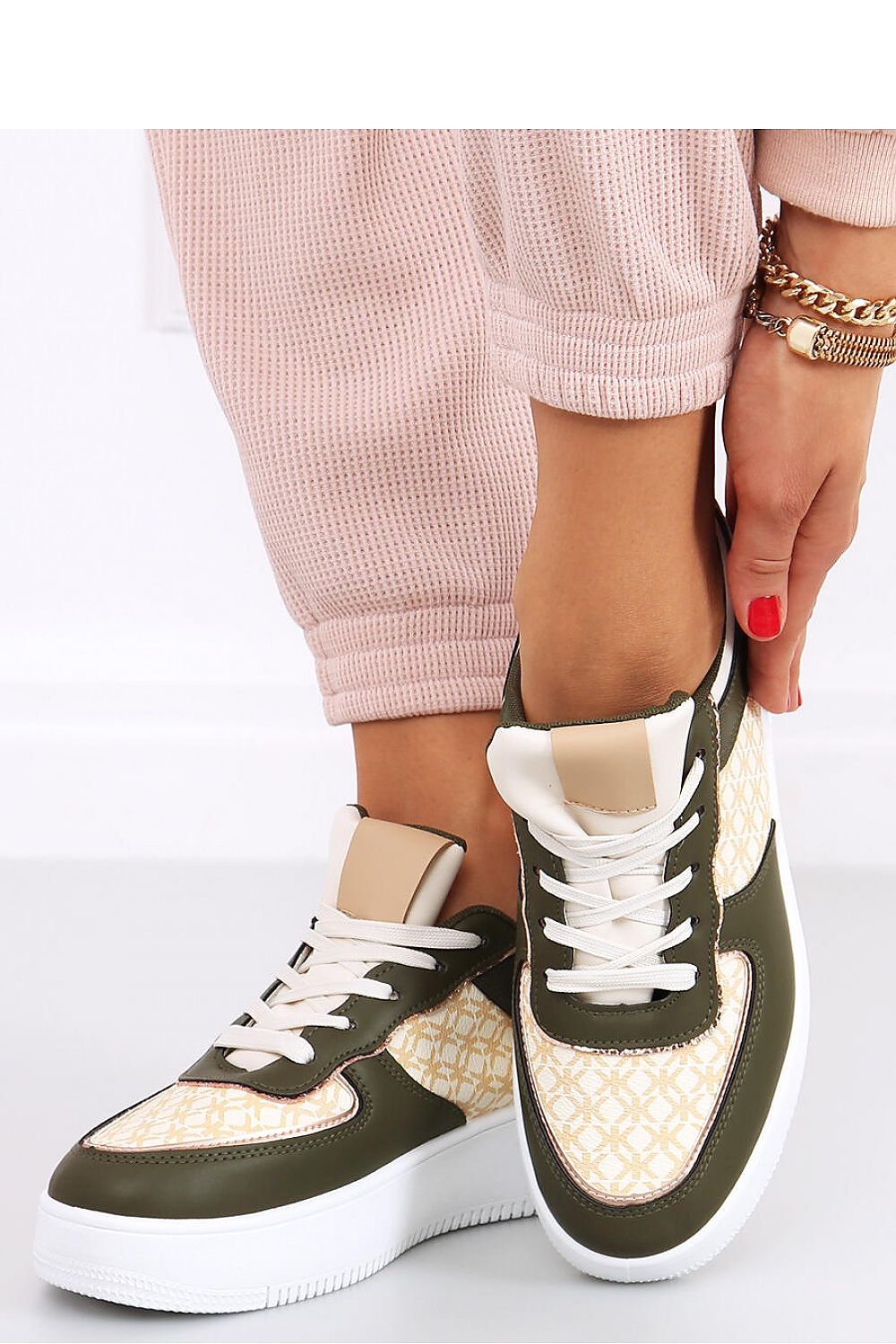 Sports shoes model 163593 Inello