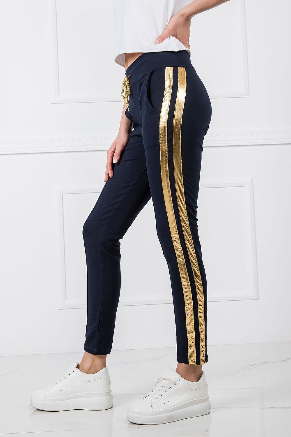 Sweatpants model 166248 BFG
